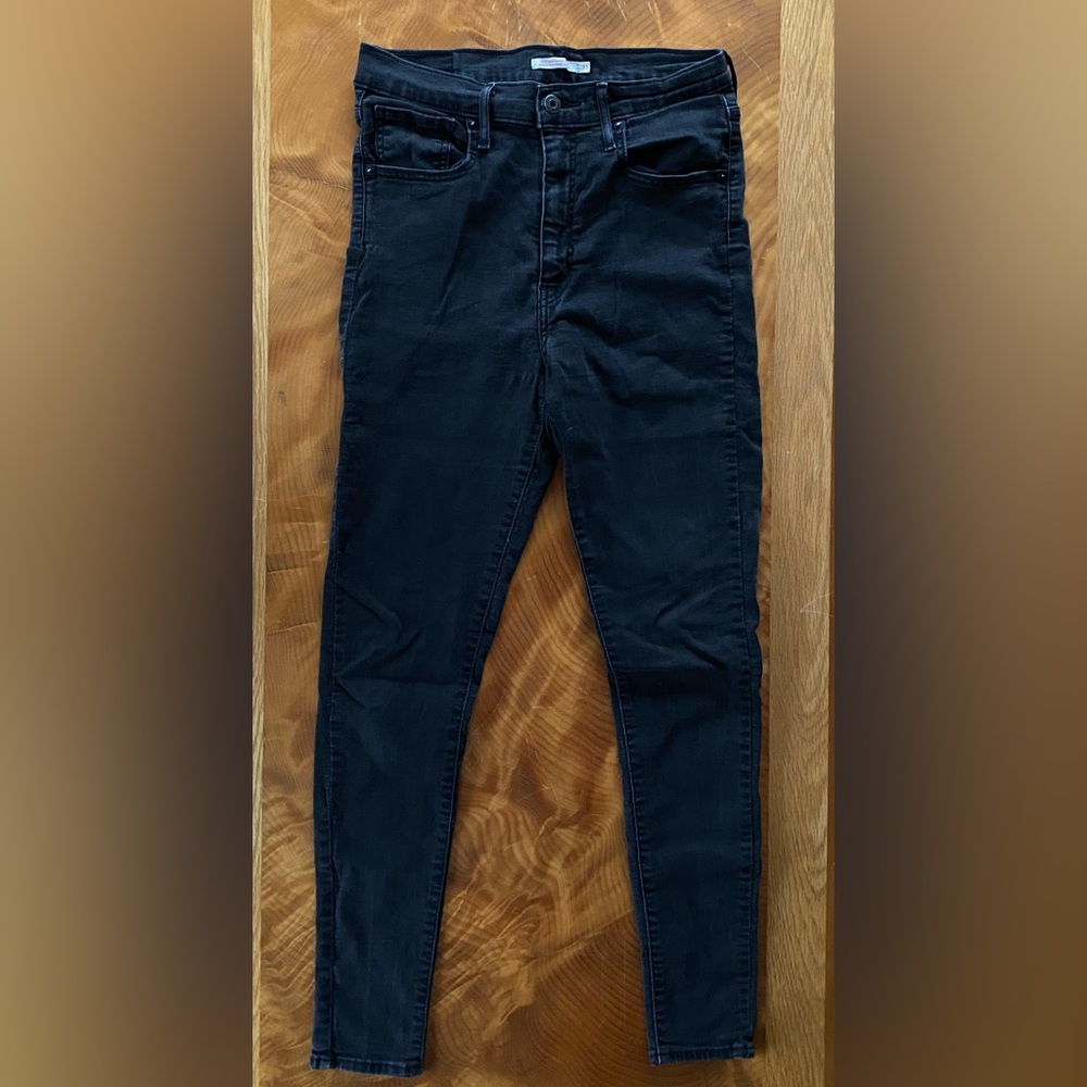 Levi's Women's Black Skinny Jeans